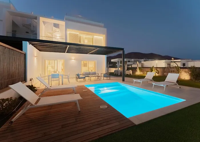 Casa Menta. Relaxing Corner In Front Of The Ocean